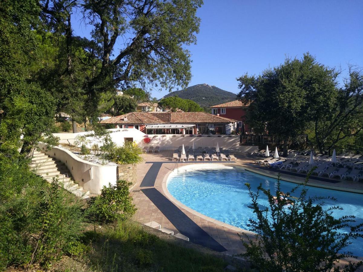 Les Restanques, Bastides Vue Golfe Saint Tropez Apartment Grimaud Exterior photo