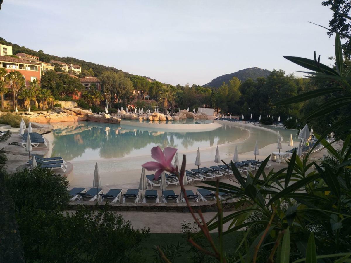 Les Restanques, Bastides Vue Golfe Saint Tropez Apartment Grimaud Exterior photo